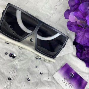 Black wide sunglasses